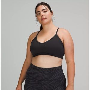 Lululemon ebb to street bra C/D in navy size 10